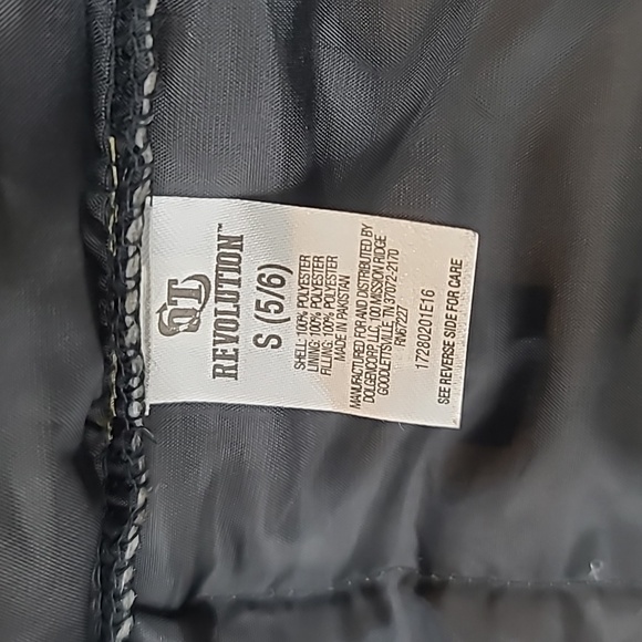 Revolution Kids Lightweight Camo Puffer Vest Jacket in Green/Gray/Black - Picture 14 of 17